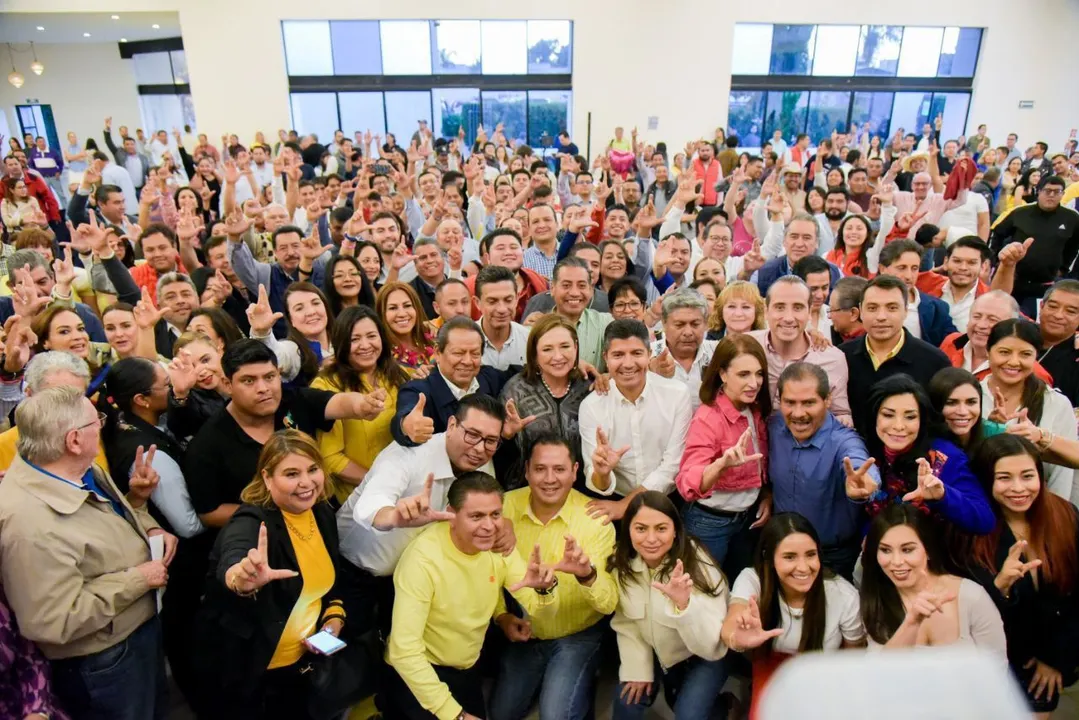 Xóchitl Gálvez y Lalo Rivera