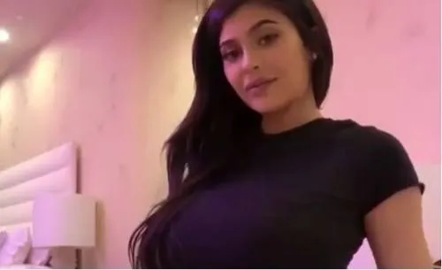 Kylie Jenner publica la primera imagen de su bebé y revela su nombre