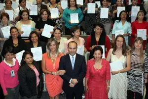 Clausuran Diplomado de Tanatología en el Hospital para el Niño Poblano