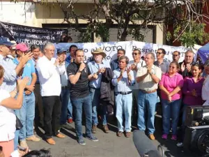 Cuauhtémoc Blanco termina huelga de hambre
