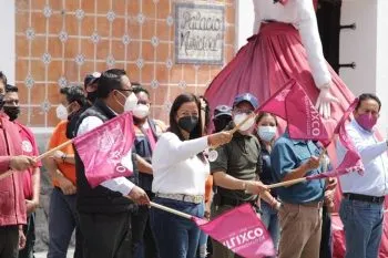Ayuntamiento de Atlixco entrega unidad de rescate urbano a bomberos