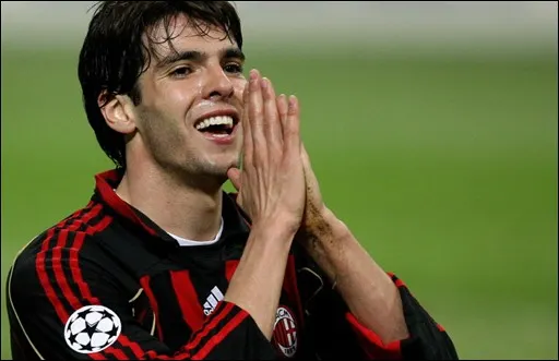 Milan abre la puerta para el regreso de Kaká