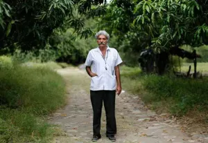 Mireles niega orden para desarme de autodefensas en Michoacán