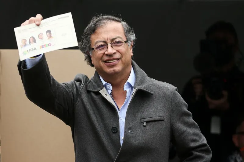Colombia tendrá presidente de izquierda, Gustavo Petro gana en segunda vuelta