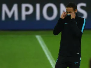 Neymar es incluido en lista para Copa del Rey