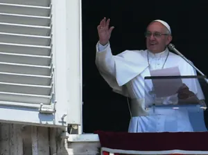 Papa apuesta a Cumbre Humanitaria para atender conflictos mundiales