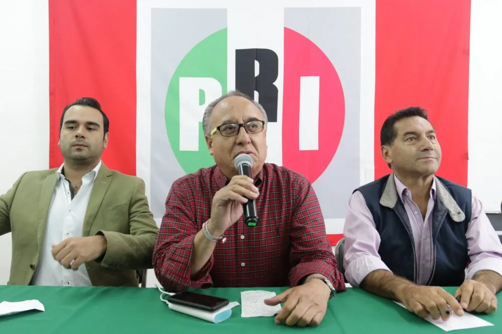 ¿De qué se acusa a “Vale” Meneses?