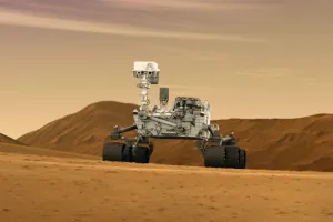 ”Curiosity” sube colina para investigar frontera geológica en Marte