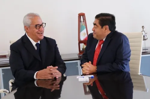 Miguel Barbosa y Guillermo Pacheco inician transición en Gobierno de Puebla