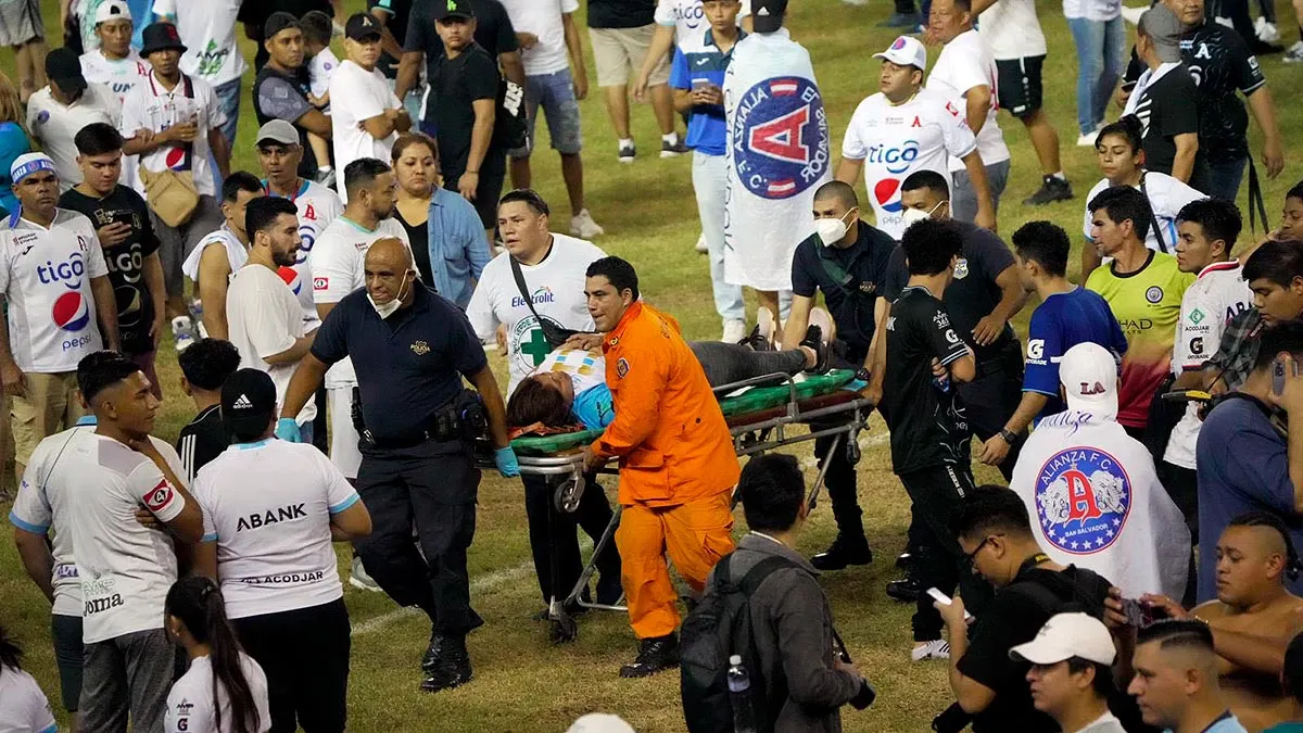 Estampida Estadio Cuscatlan El Salvador