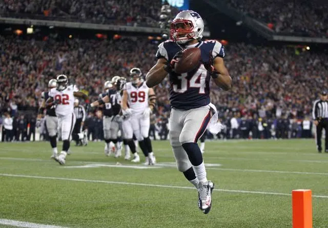 Patriotas vence a Texanos y está a un paso del Súper Domingo