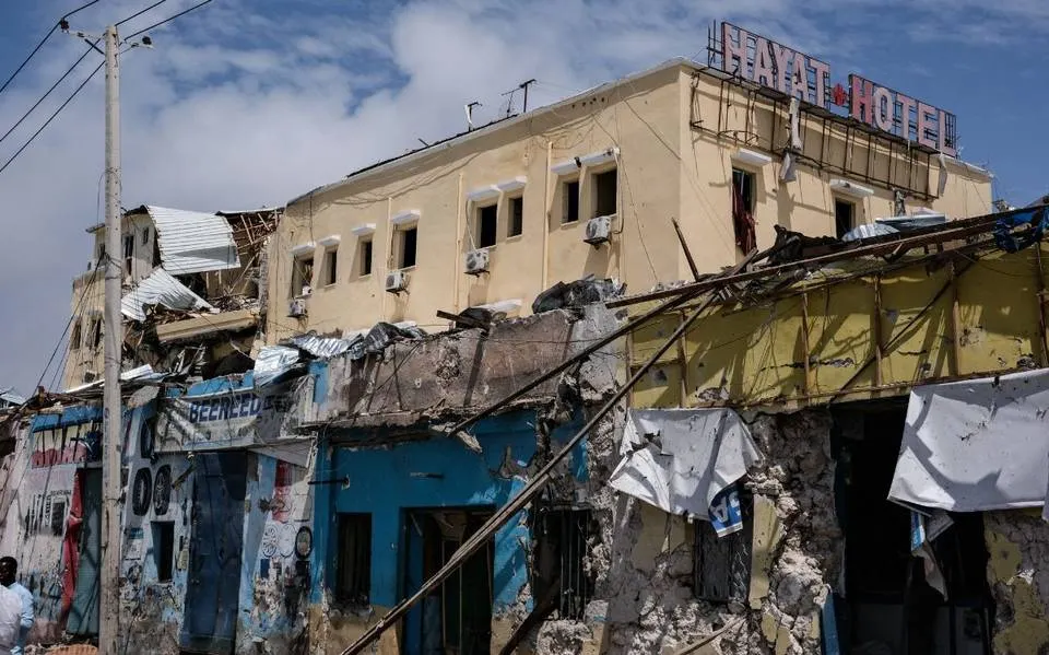 Se registran 21 muertos en Somalia por asalto terrorista a hotel