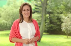 Margarita Zavala congrega a 200 panistas para su cumpleaños