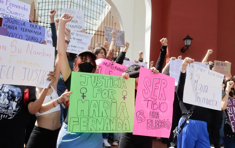 Estudiantes de la UDLAP protestan por feminicidio María Fernanda y exigen justicia