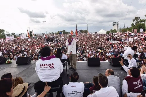 En su primera gira de trabajo como gobernador, Barbosa estará acompañado de AMLO