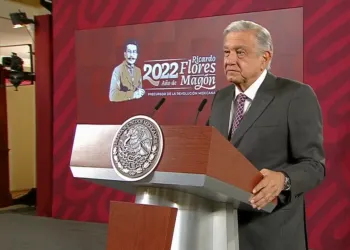 Pide el presidente de México a la población no aceptar regalos del crimen organizado
