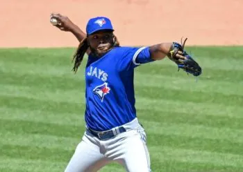 Rafael Dolis fortalece el bullpen de los Pericos de Puebla