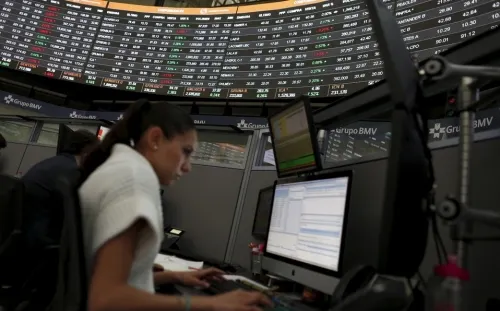 Bolsa mexicana cae a peor nivel en más de cinco años