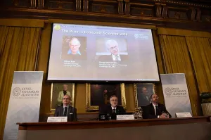 Un británico y un finlandés ganan el Nobel de Economía