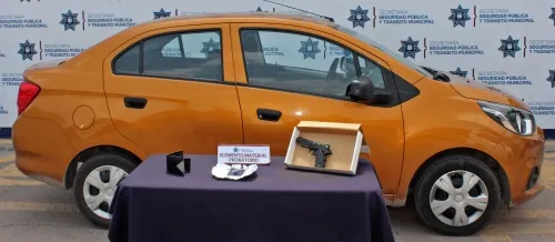 SSPTM de Puebla ubicó y detuvo a dos probables asaltantes de negocio