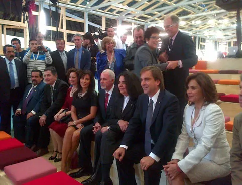 Participa Blanca Alcalá en inauguración de la Feria Internacional del Libro