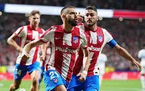 Atlético vence al Real Madrid y se acerca a la Champions