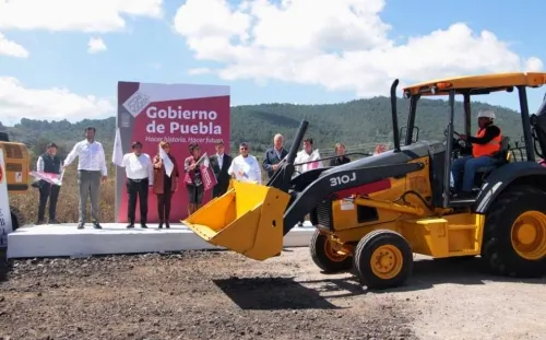 Barbosa no descarta presentar denuncia sobre la construcción de la autopista Cuapiaxtla-Cuacnopalan