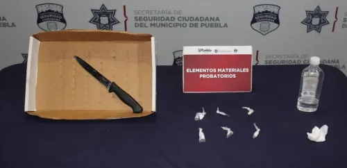Aseguró policía municipal de Puebla una veintena de dosis de aparente droga