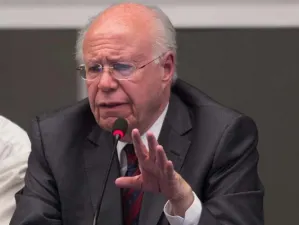 “Podría haber más casos de microcefalia”: advierte Narro