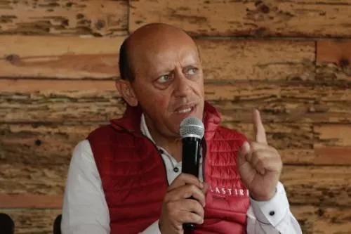 Juan Carlos Lastiri, el gesticulador