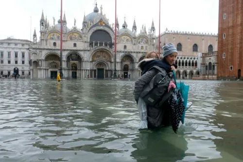 Estado de emergencia en Venecia permite primer ayuda económica