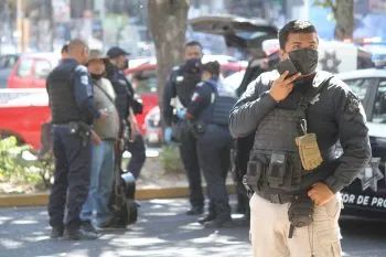 Intentan asaltar a cuentahabiente y un ladrón resulta herido de bala