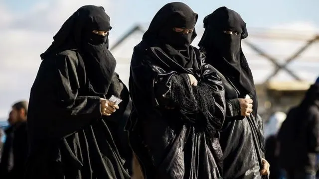 Mujer Estado Islámico