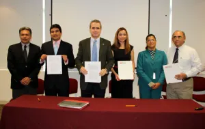 UPAEP firma convenio con Grupo Beristain