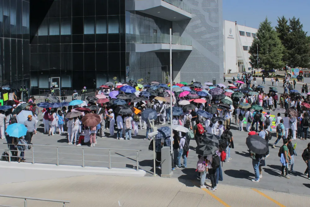 Manifestación de Facultad de Medicina BUAP