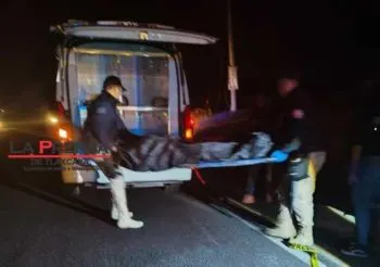 Hallan a hombre ejecutado y maniatado en la Vía Corta, a la altura de Tenancingo, Tlaxcala