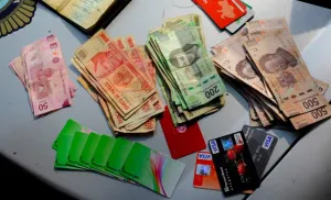 44 clonadores de tarjetas bancarias detenidos