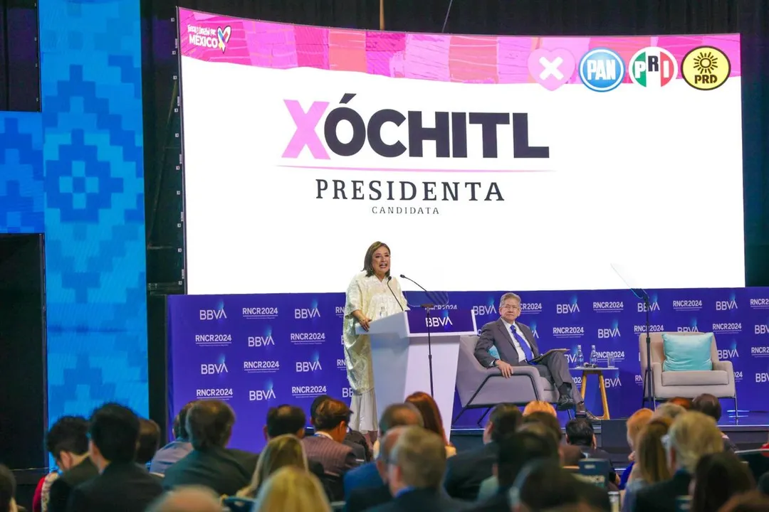 Xochitl Galvez Reunion Consejeros Bbva