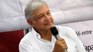 AMLO no reportó regalías en su 3de3: IMCO