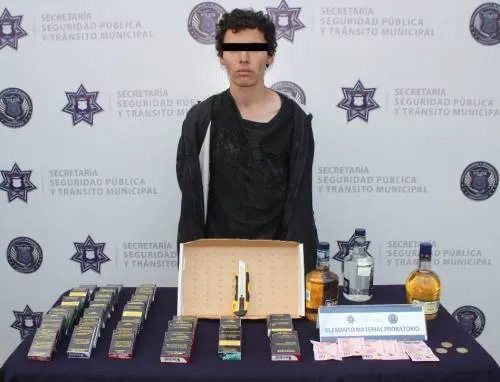 Otro asaltante más de tiendas OXXO; fue detenido por policías municipales de Puebla