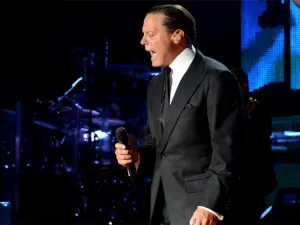 Luis Miguel sí cumple en su concierto en Argentina