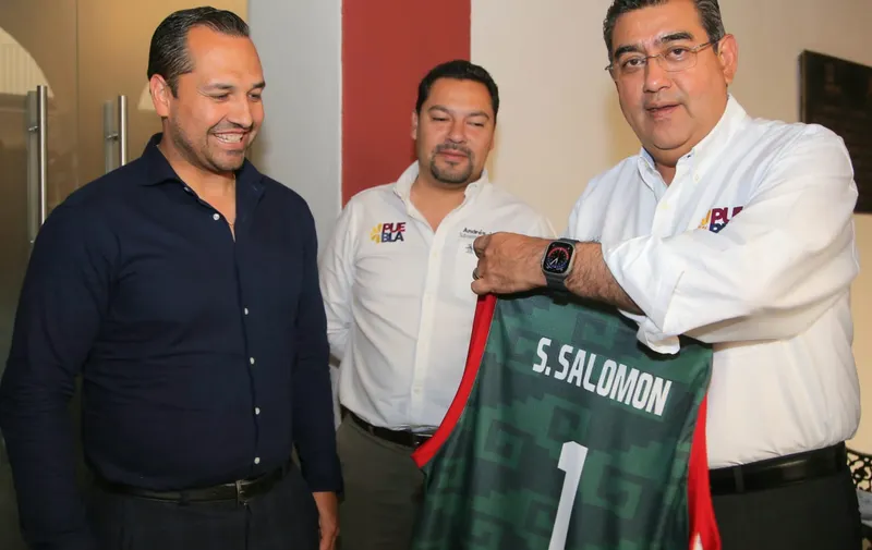 Sergio Salomón respalda a Selección Mexicana de Basquetbol