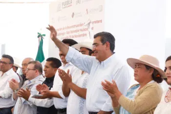 Consolida gobierno de Puebla desarrollo con reconstrucción de carretera Acatzingo- San Salvador Huixcolotla