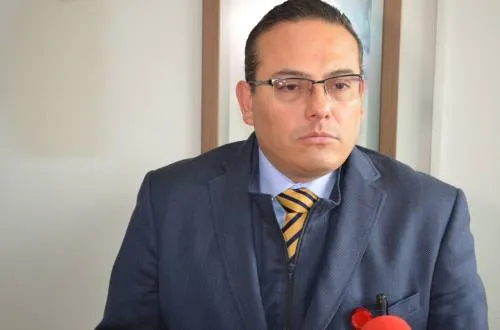 IMSS: mal uso y abuso de dispositivos móviles acelera alteraciones visuales
