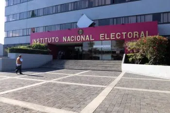 Gobernador de Puebla impugnará ‘mordaza’ del INE por revocación de mandato