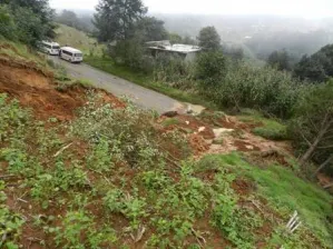 Reportan hundimiento en la Carretera Zacapoaxtla-Tlatlauquitepec