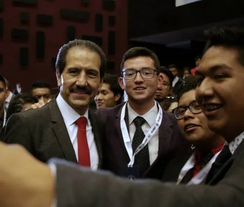 Para el 2019, BUAP estima recibir 5 mil mdp en su presupuesto: Esparza Ortiz