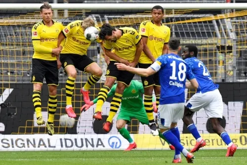 Tras ser goleado 4-0, Schalke 04 tratará de recuperarse ante Augsburgo