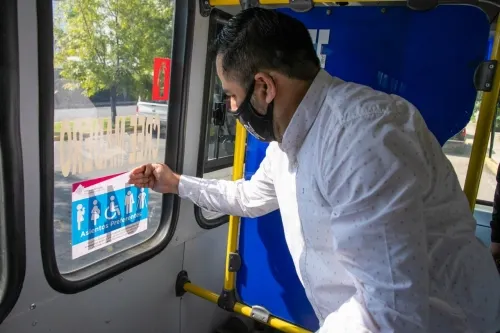 Supervisa SMT colocación de asientos preferenciales en el transporte público
