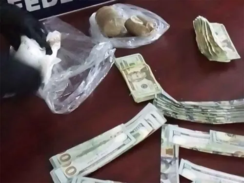 Cae colombiana con 52 mil dólares escondidos en su cuerpo